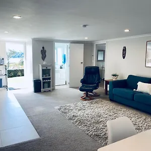 Churchill Oasis By The Sea , Tauranga New Zealand
